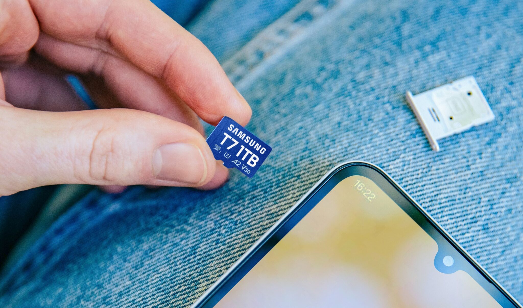 EarthAndroidSamsung Introduces T7 and T9 microSD Cards in India ...